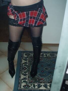 Public Photo of HollyDolly